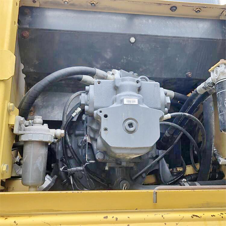 180 KW Cummins Engine Original Japan Komatsu PC300-7 Crawler Excavator in Good Condition