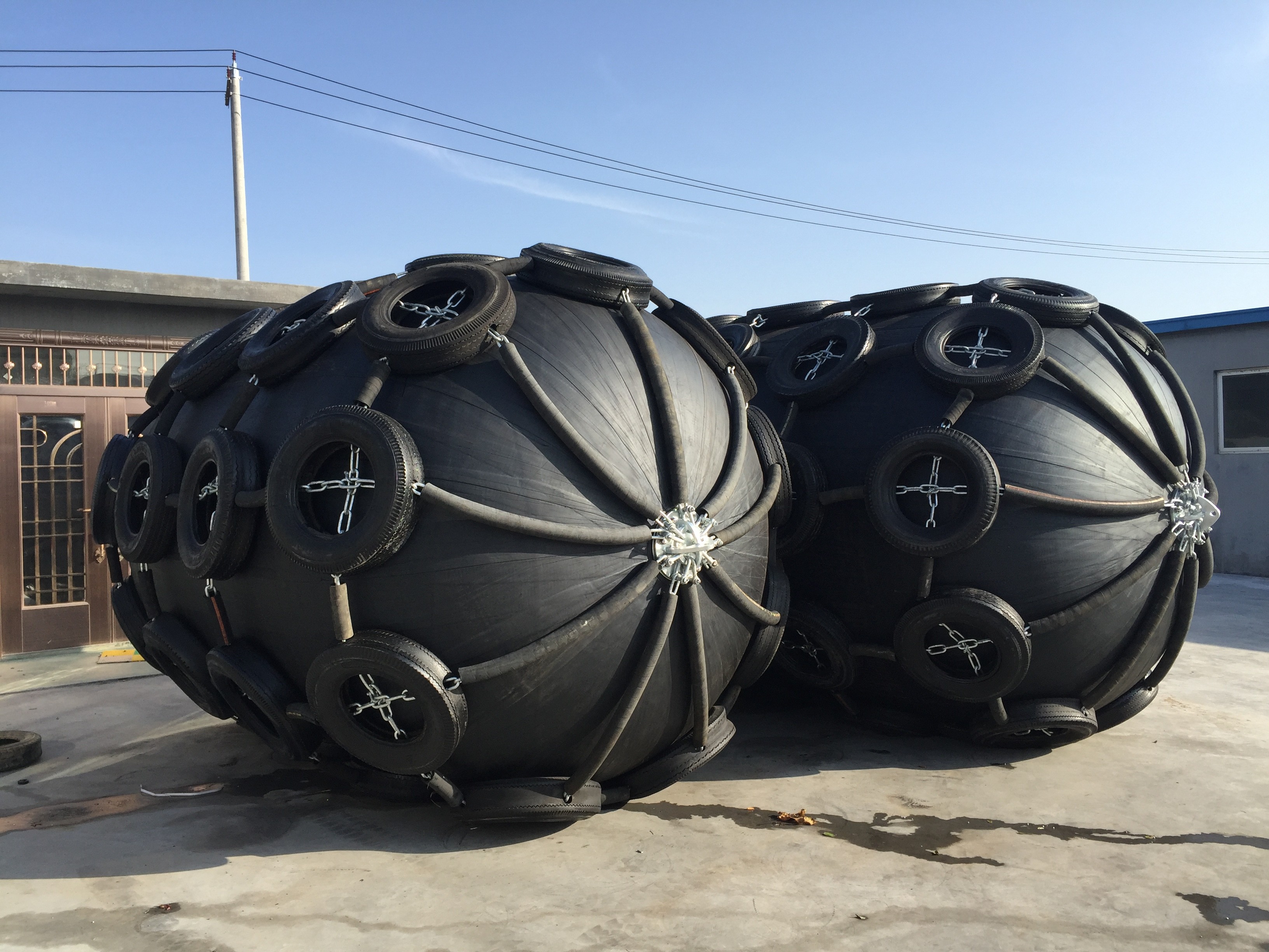 ISO 17357 Certificated 50Kpa D3.3m*L6.5m Pneumatic Rubber Fender Dock Protection
