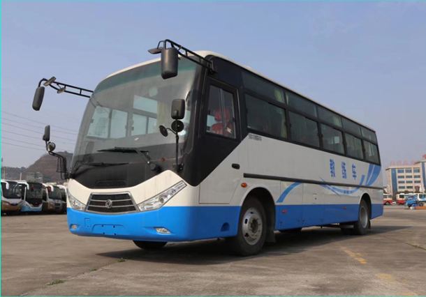 Euro 3 Emission Standard CNG Bus Public Transportation Bus with Radial Tire Design