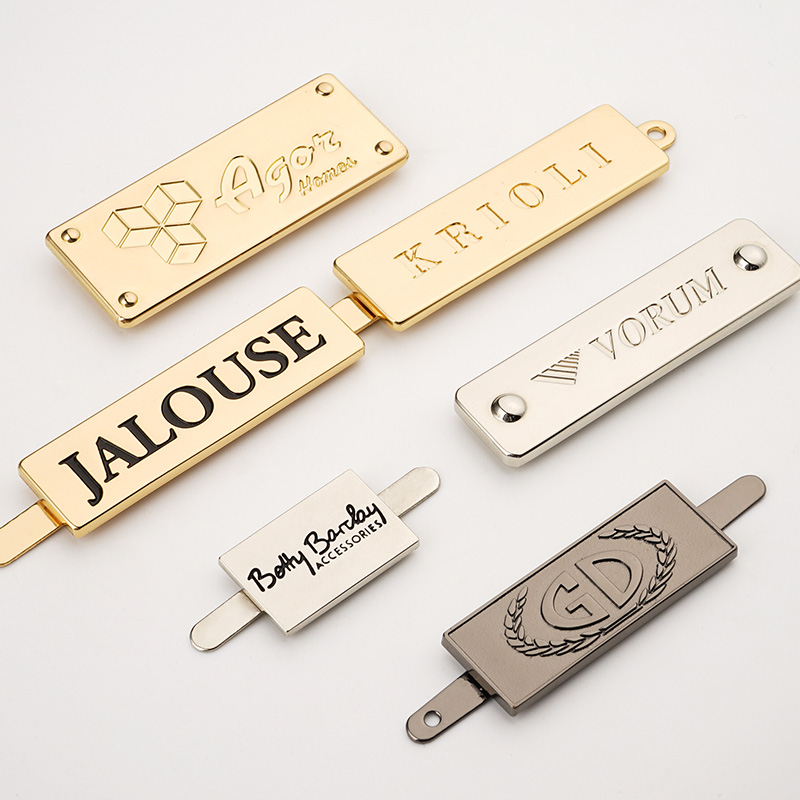 Engraved Logo Metal Name Plate Golden Professional Design Custom Metal Logo Labels For Handbags