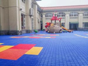 China Durable Playground Equipments Pp Interlocking Sports Flooring EN14877 Certisized on sale
