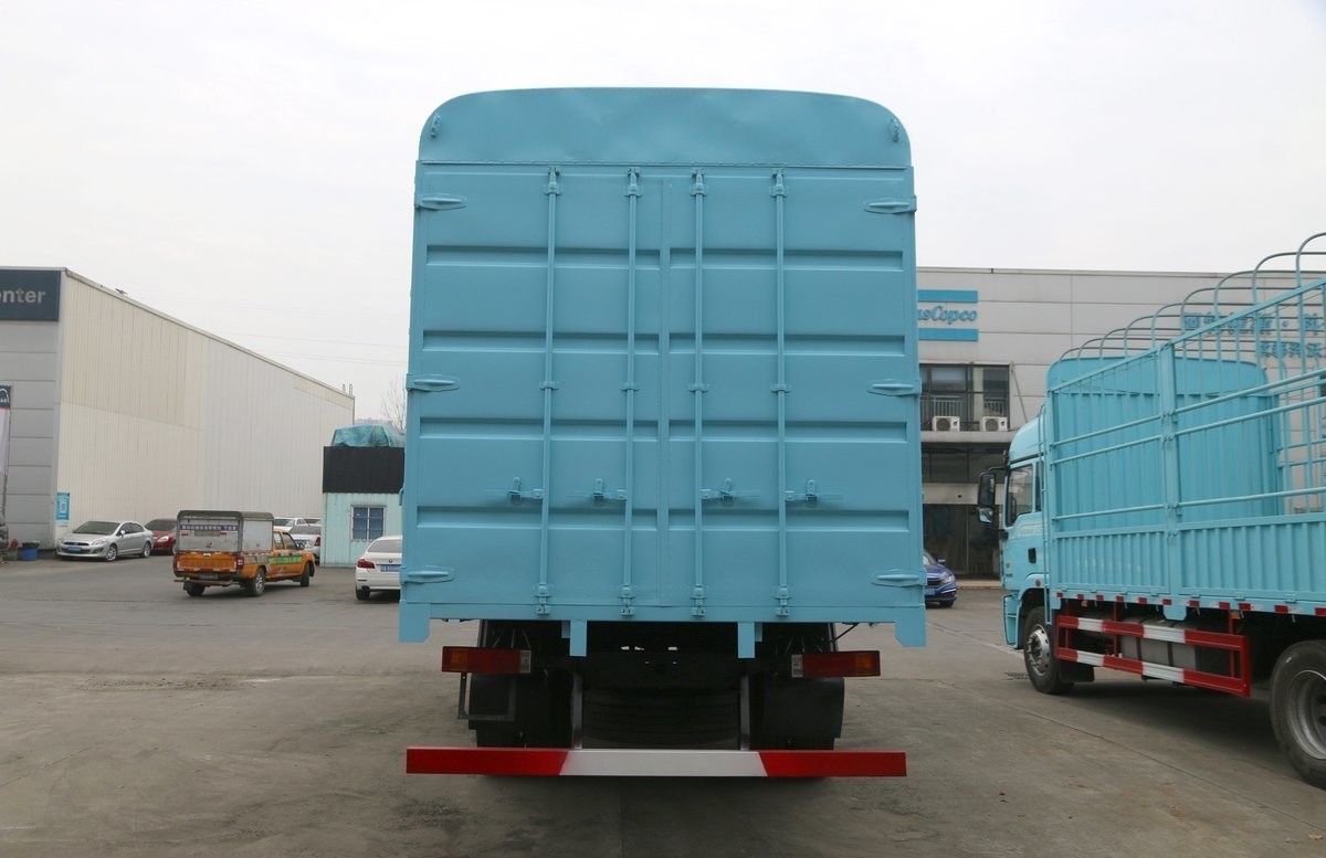 SHACMAN DELONG L5000 4*2 6*4 Cargo Truck Heavy Truck For Goods Transportation Made In China