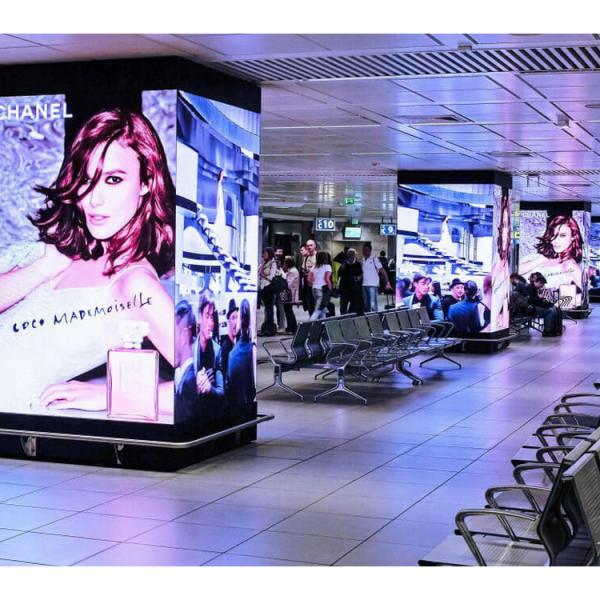 Cheap 90 Degree Right Angle Wall Corner Indoor P2.5 Flexible Led Screen for sale