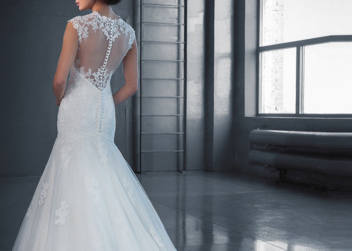 Sleeveless Lace Long Tail Bridal Gown Off White See Through Back With Buttons