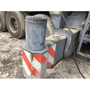 Quality QY130H Zoomlion 130ton used crane wholesale