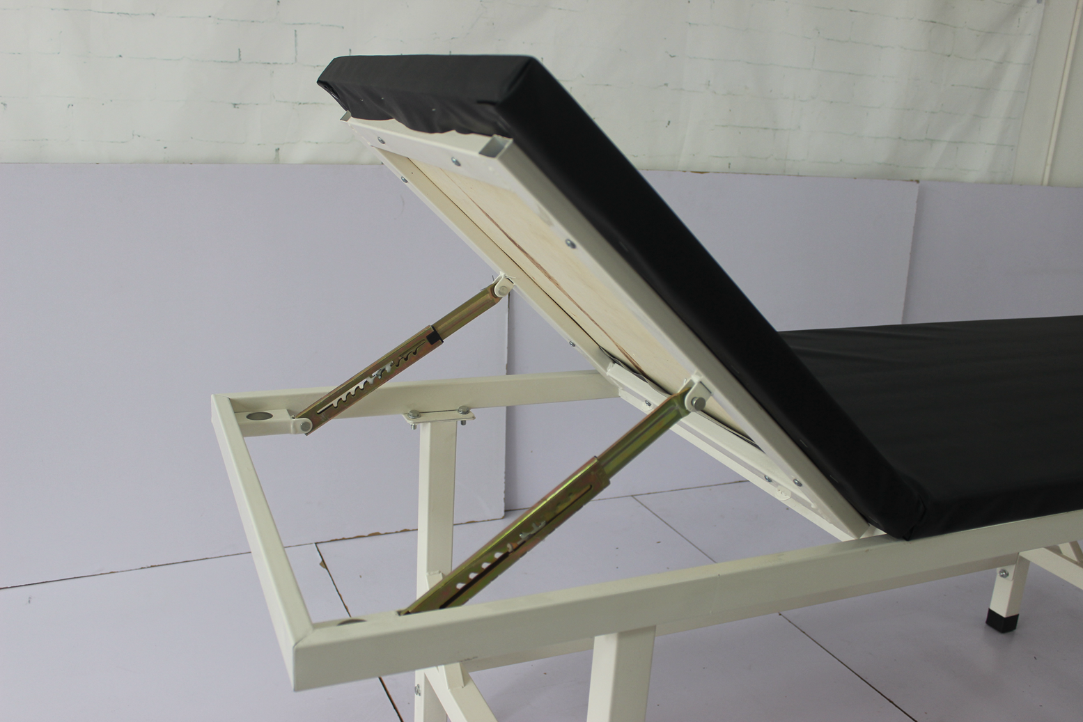 650MM Gynecological Electric Examination Beds Aluminum Alloy Black Oem