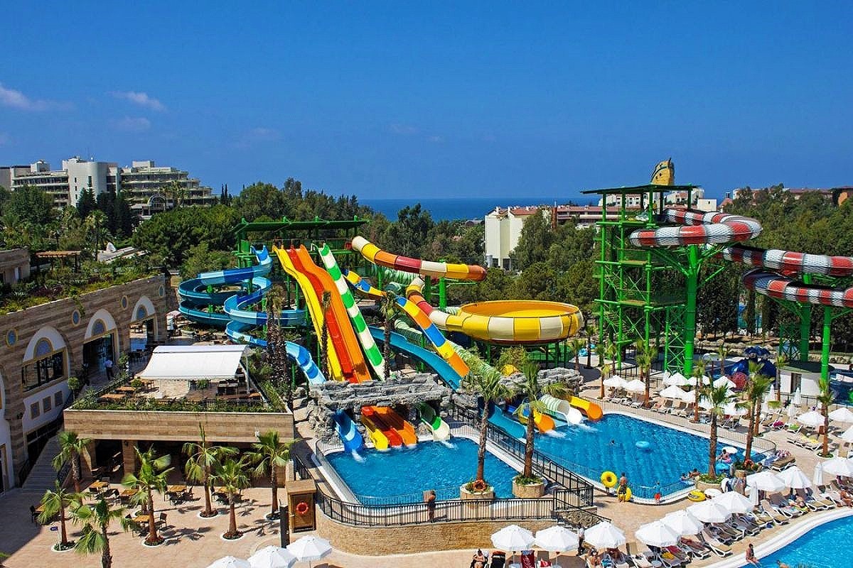 Outdoor Amusement Park Ride Swimming Pool Fiberglass Water Slide