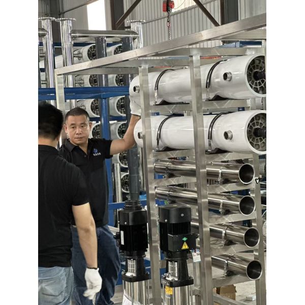 Turnkey 165m³/h Reverse Osmosis Water Plant with Stainless Steel Construction and Full Automatic Operation
