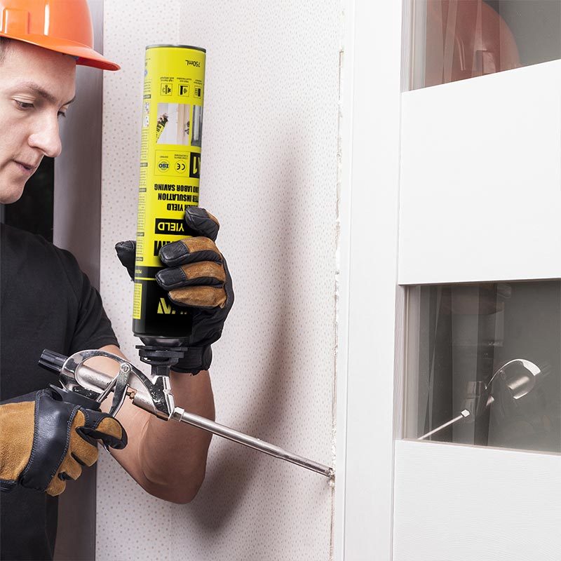 Non Toxic Polyurethane Expanding Foam Spray High Strength Moisture Resistance