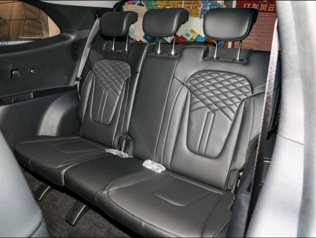 Hyundai Custo 2021 380TGDi Luxury Version DLX Large Mid Size MPV Max 173.6kw