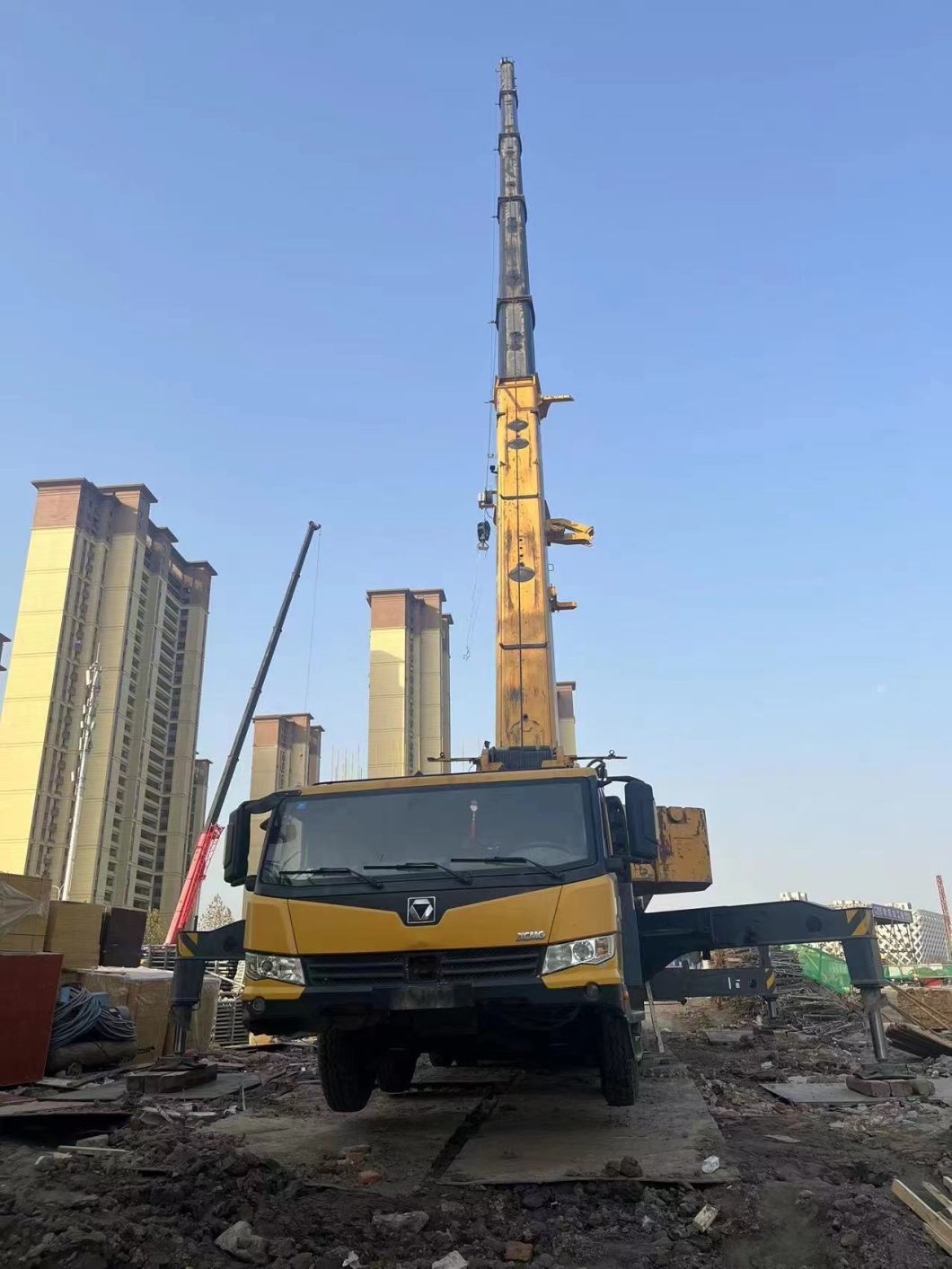China Top Condition 2018 Xct 100t Mobile Crane Truck Crane Truck Mounted Crane Hydraulic Crane for Sale