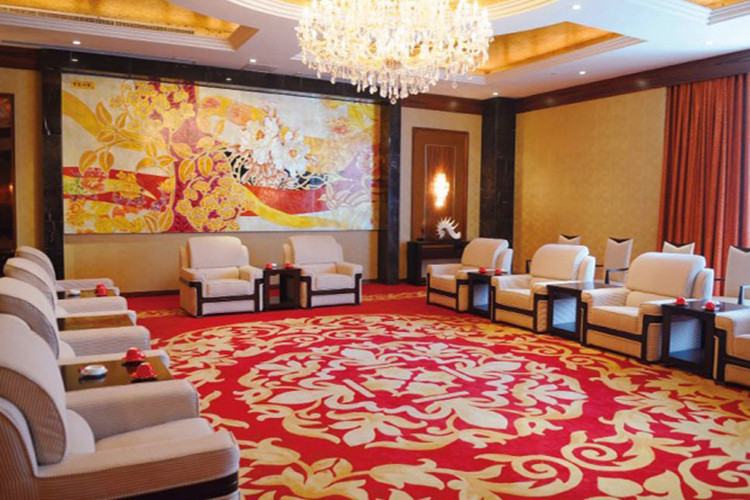 Quality Luxury Red Contemporary Area Rug , 80% Wool 20% Nylon Hotel Carpet wholesale