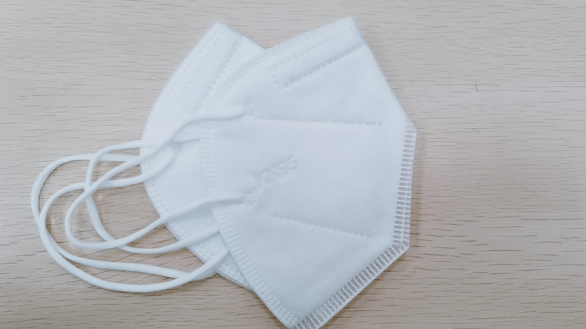 Breathable KN95 Disposable Non Woven Face Mask , Hygiene Face Mask 3D Cup Shape
