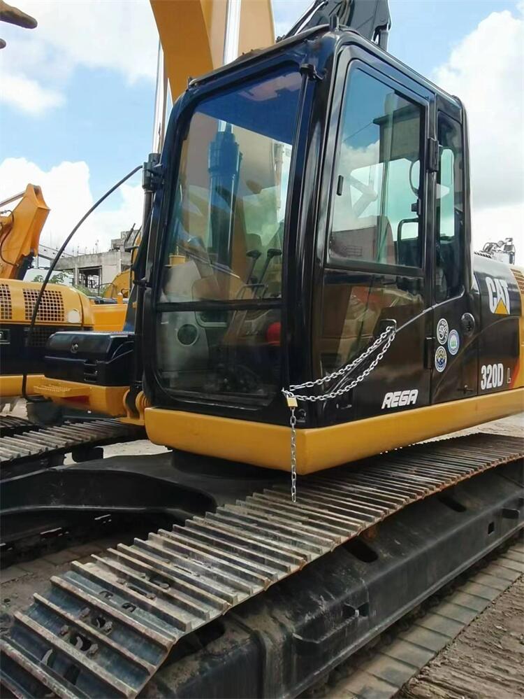20 Ton Cat 320D Used Excavator Machine 1 m3 Bucket Capacity 20000 KG Operating Weight