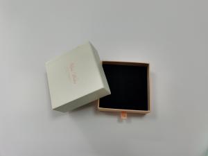 China Cosmetics Customized Printed Packaging Box Lamination Jewels Box on sale