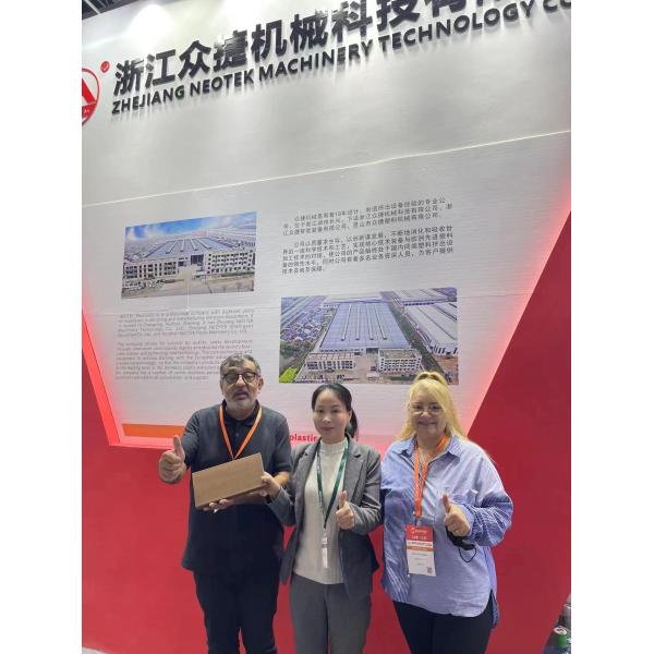 Twin Screw Co-rotating PVC Free Foamed Board Extrusion Line with 34.7 rpm Screw Speed