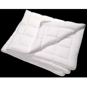 China Frame Box Quilting White King Size Quilts GaGa OEM Good Finish Craftsmanship on sale