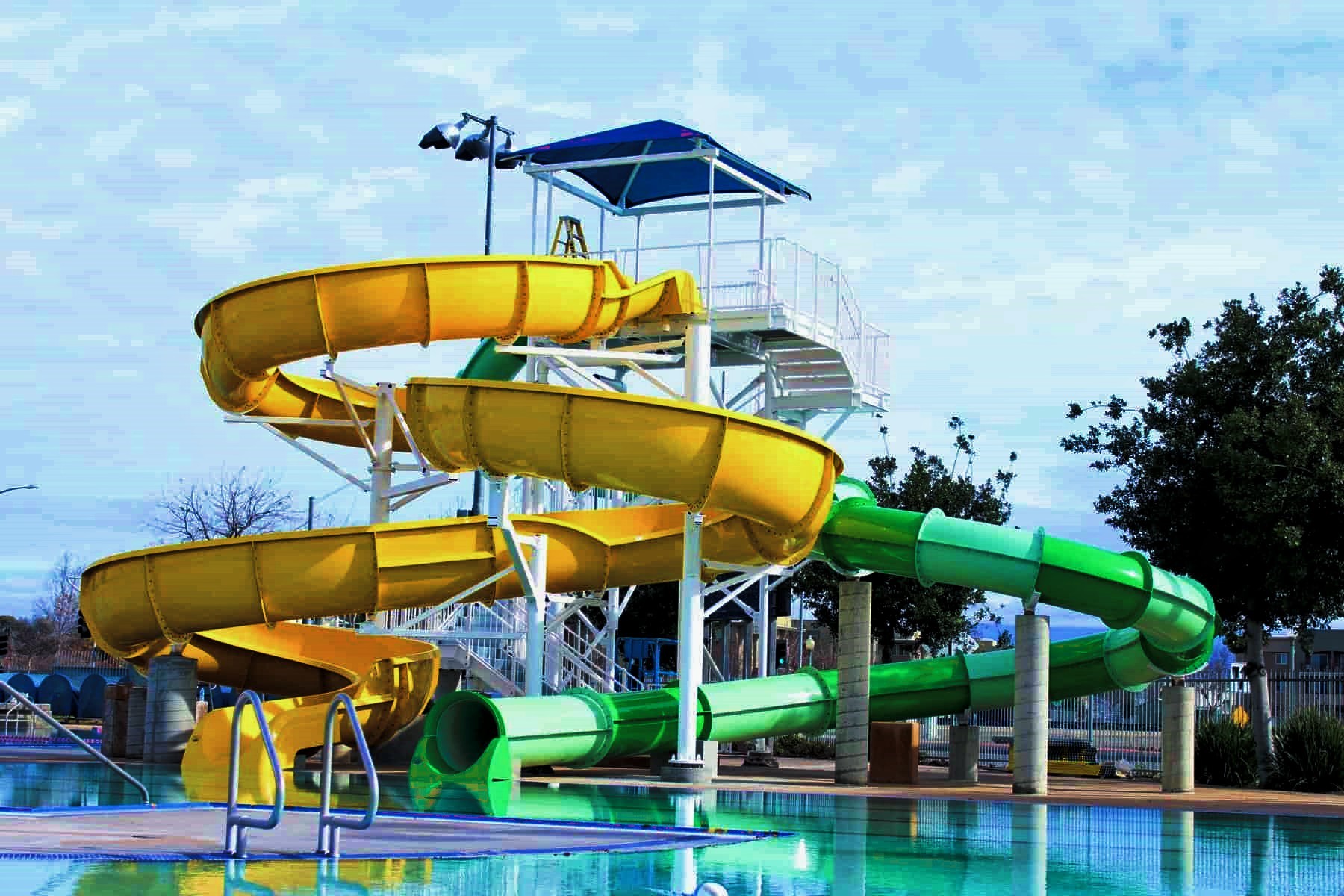 Children Swimming Pool Water Game Play Spiral Fiberglass Water Slide for Children