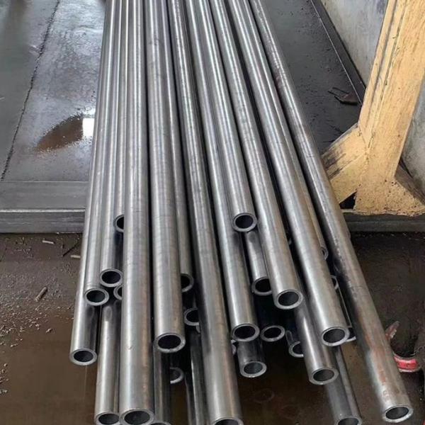 Seamless Steel Pipe 100Cr6 / Gcr15 / Suj2 / SAE52100 Pipe By Cold Drawn Bearing Steel Tube