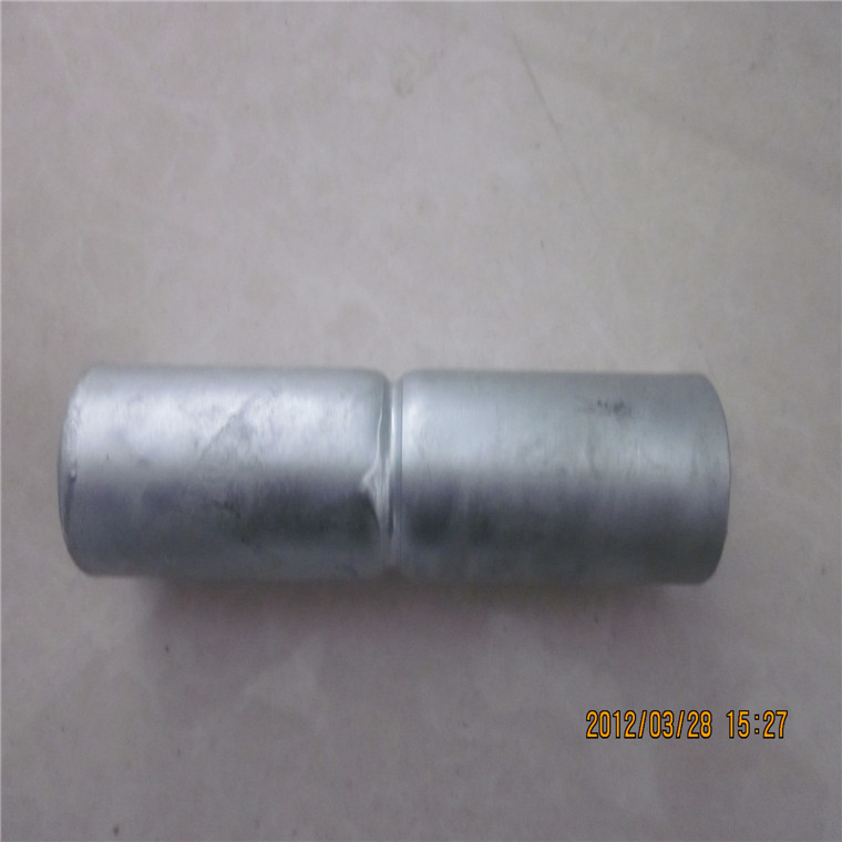 Quality Galvanized Rustproof Chain Link Fence Rail Sleeve Steel Green Silver wholesale