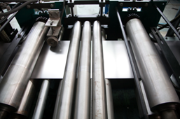 Profile Angle Roll Forming Machine , Metal Stud Roll Forming Machine For Steel Construction