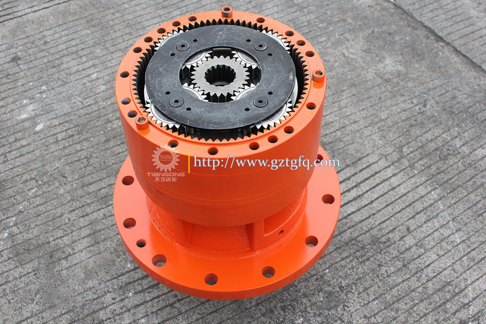 130426-00010 404-00097C Excavator Swing Gearbox DH225-7