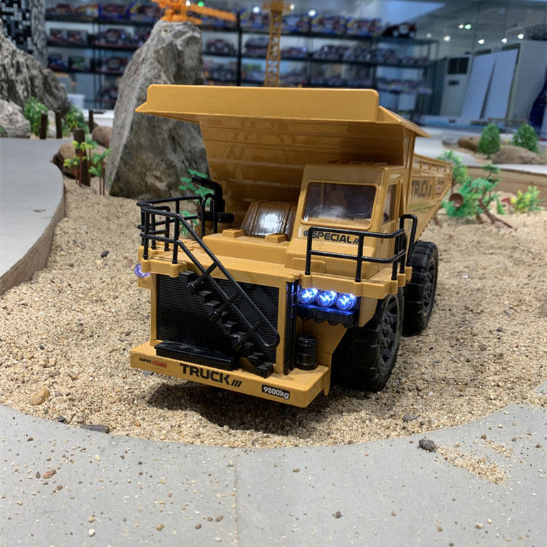 Remote-Controlled Dump Truck 1 8 Scale for Children's Toy Collection and Playtime