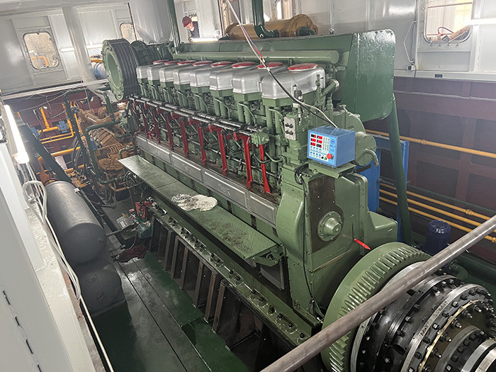 The design tonnage of the 14 inch model dredges and dredging Machine is 50 tons