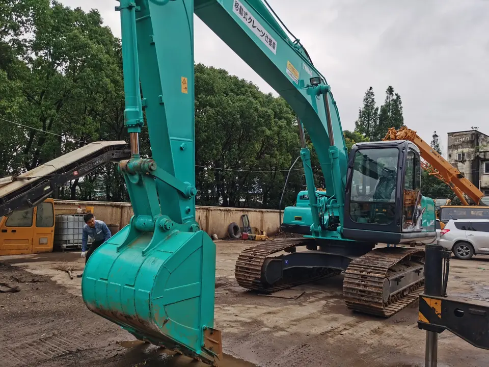 Secondhand Japan Kobelco SK200 Excavator Models SK200-6 / SK200-8 / SK200-5 / SK210-8 350