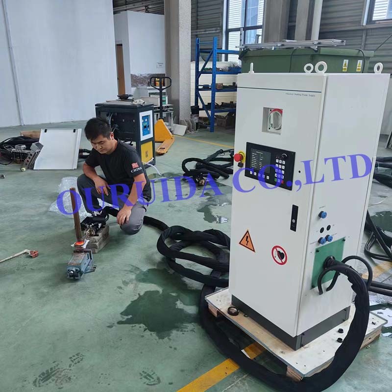 Mobile Induction Heating Machine 340V Protable 80KW For Heating Expansion Of Bolts