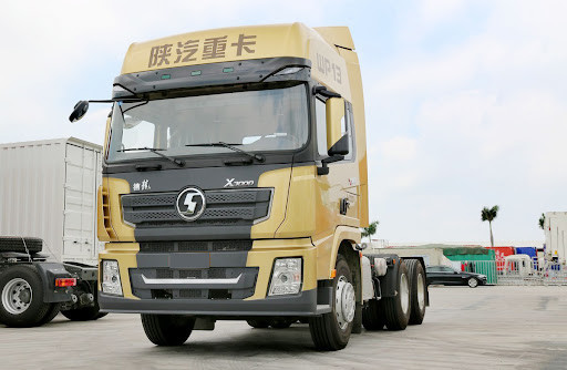 Precision Welded Shacman Tractor 30Ton Truck X3000 EuroV With Structural Integrity And Impact Resistance