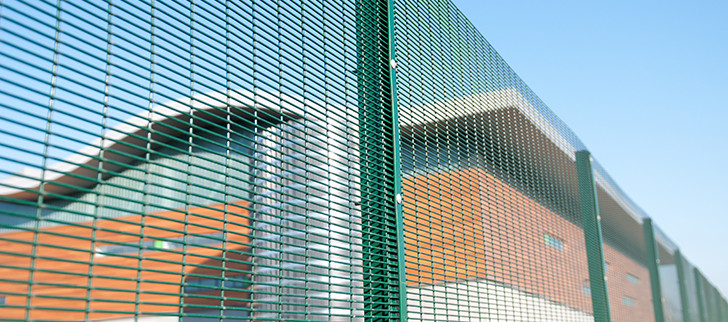 Low Carbon Steel Wire Mesh 80x80mm Post 358 Security Fencing