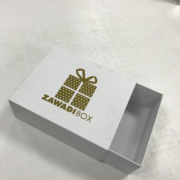 Gold Custom Printed Packing Boxes Gift White Hot Stamping Cardboard Mounted