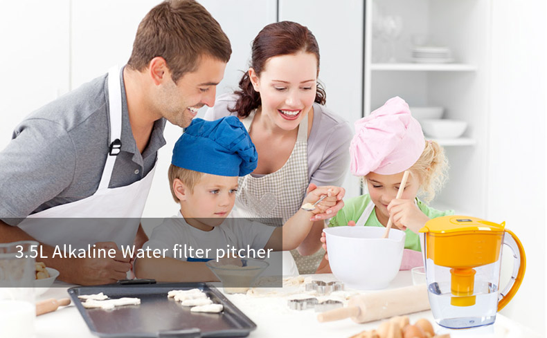 Black Alkaline Water Pitcher With Unique Filter Cartridge