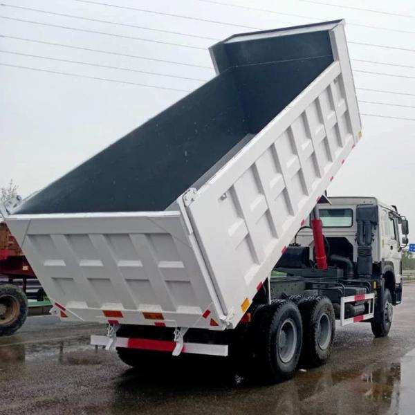 Manual Transmission Used Tipper Trucks 6x4 10 Wheels Dumper For Euro II Euro V Emission Standard