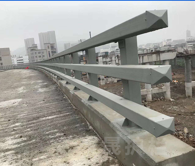 AASHTO M-180 Hot Dip Galvanized Guardrail Crash Barrier for Road Safety