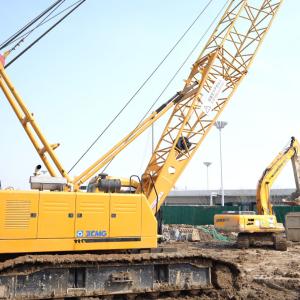 China 180T Construction Crawler Crane XCMG 13m-52m Boom Length on sale