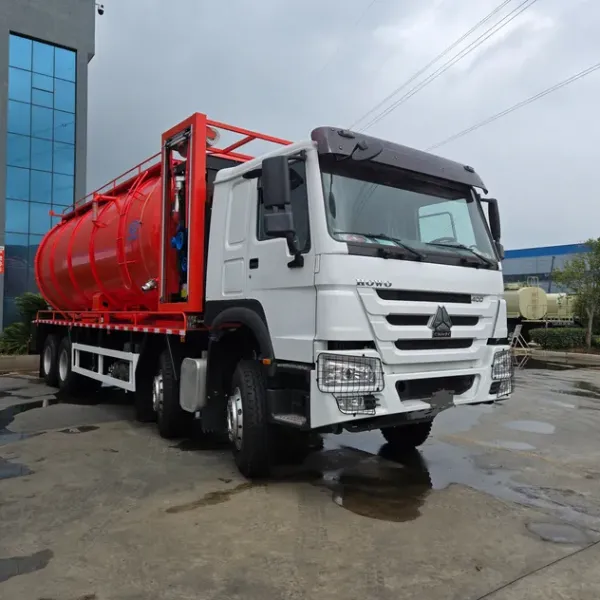 Low-Priced Sale of HOWO 18cbm Sewage Suction Truck 6X4 Vacuum Sewage Suction Truck Price China Sewage Truck Factory
