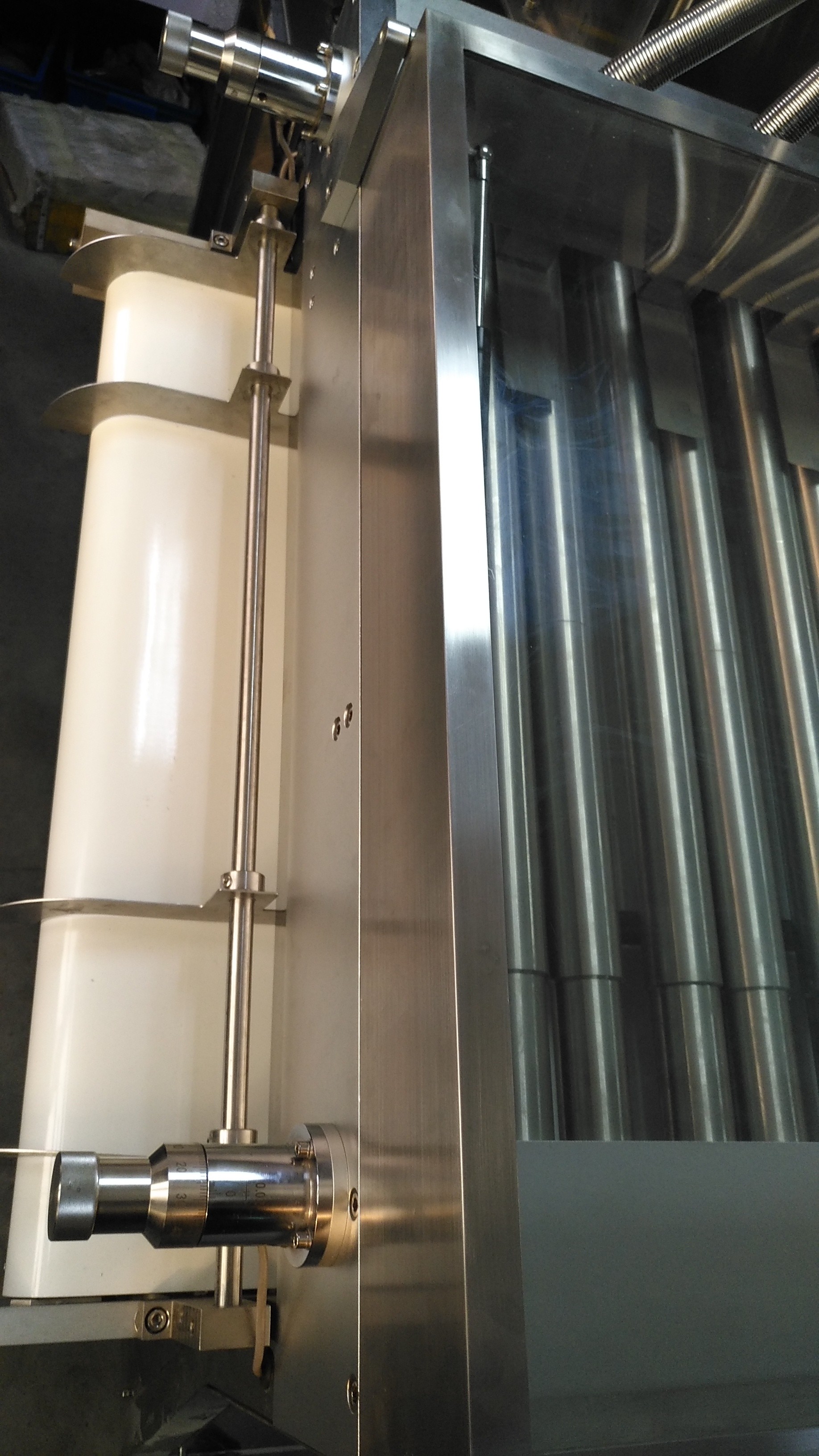 Softgel Pills 00# Capsule Sorting Machine For Pharmaceutical Industry
