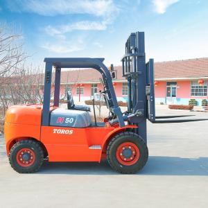 China Safety 3500kg Diesel Operated Forklift With Movable Fork Simple Operation on sale