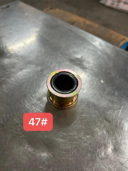 AZ1642430263 Flip Bushing Iron Flip Bushing Rubber Stabilizer Bar Bushing