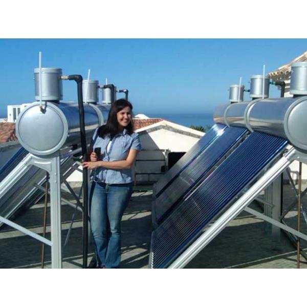 Pre heating solar hot water heater with copper coil heat exchanger