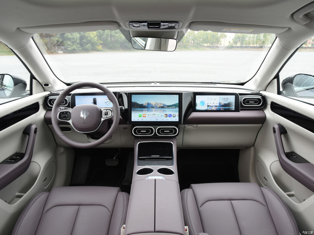 Long Range Leapmotor C11 High Configuration 5 Door 5 Seat EV SUV Electric Car
