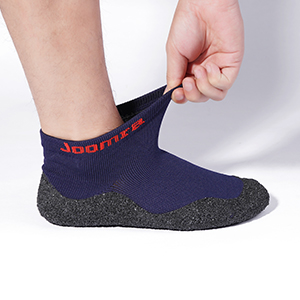 premium stretchknit uppers