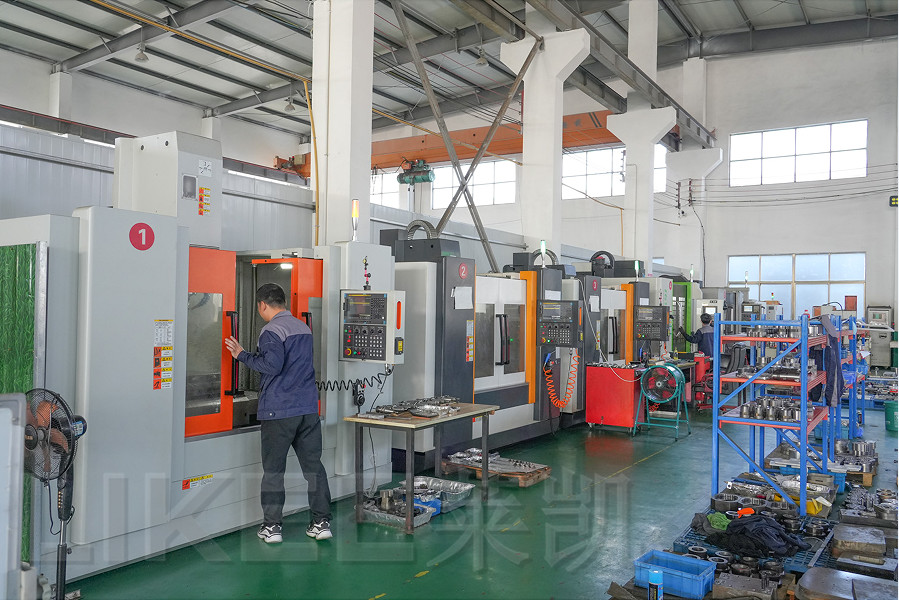 4-5 Cavities Aluminium Foil Containers Making Machine Mitsubishi PLC Siemens Main Motor