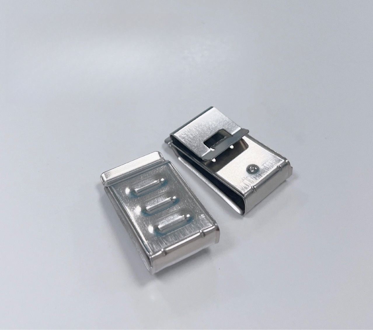 Stainless Steel Optical Cable Clamp 4 Square 4wire Aluminum Frame Securing The Buck