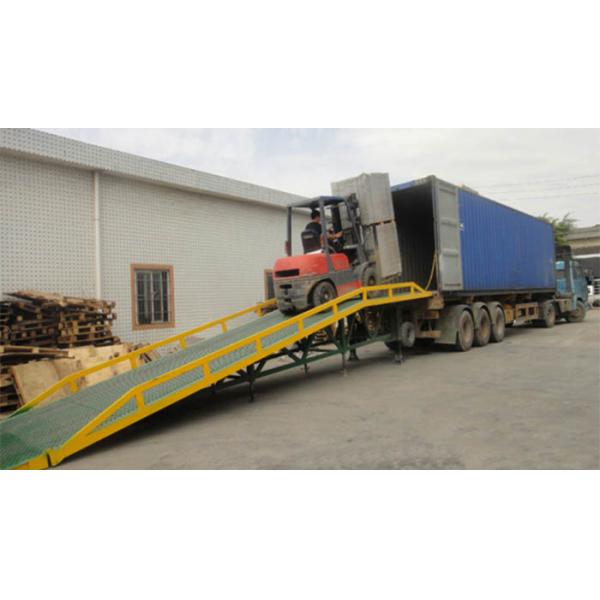User Friendly Truck Dock Ramps , Movable Dock Ramp For Factories / Stations