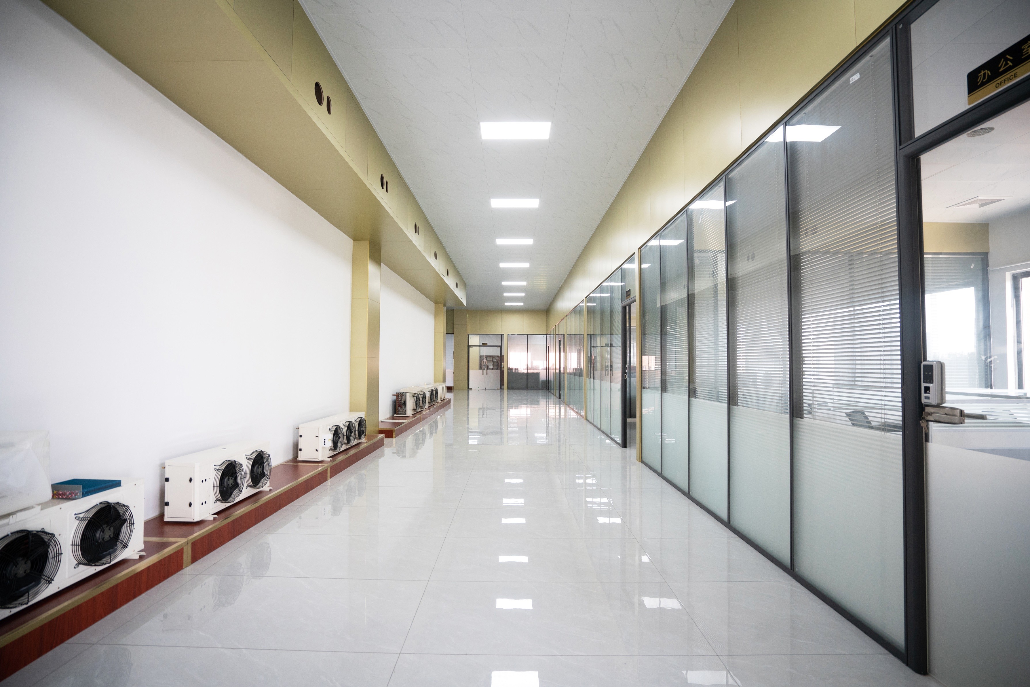 Versatile Metal Cover Mobile Air Conditioner Powder Coating Drainage Free