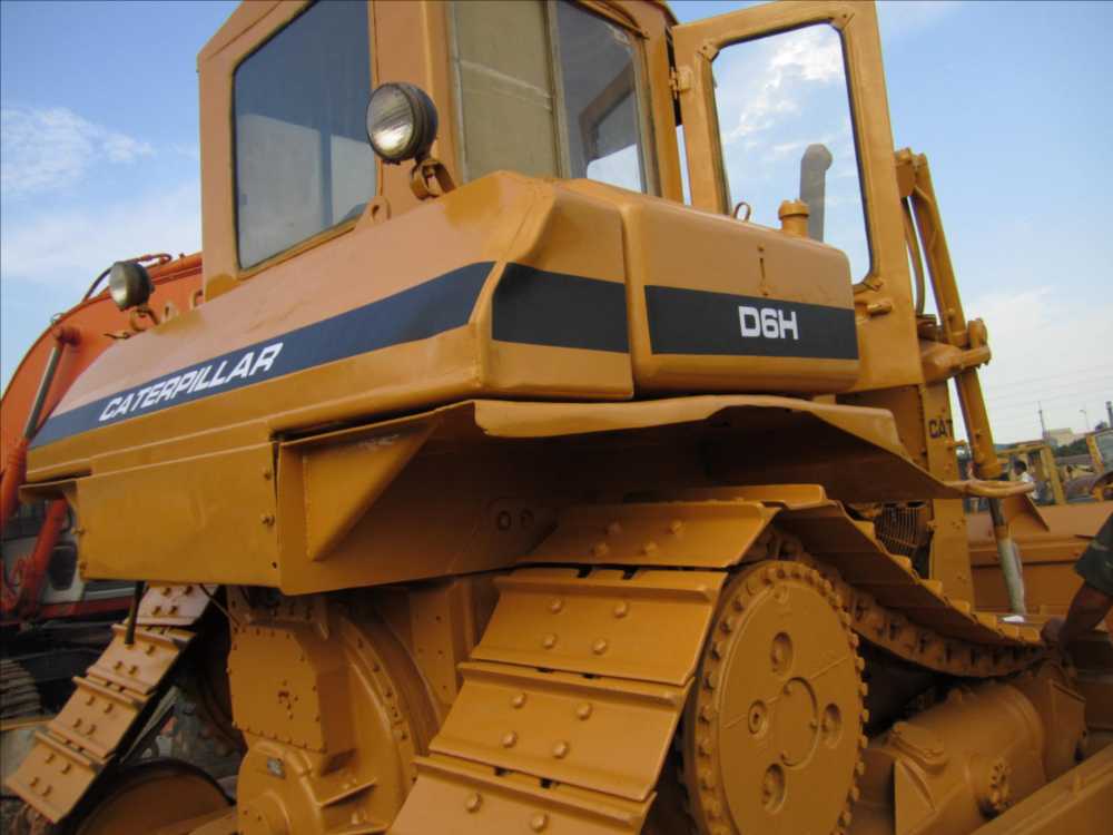 Used USA CAT Dozer D6 D7 D7R D7G D7H D6R Hydraulic Bulldozer with Food Beverage Shops