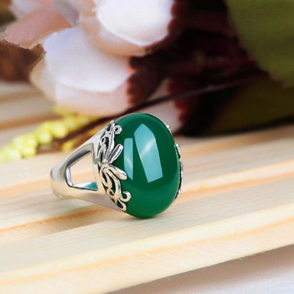 Sterling 925 Silver Oval Green Agate Ring Thai Vintage Jewelry Size (R111703)